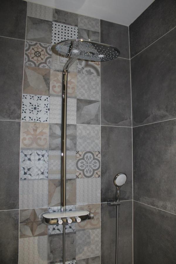 A L'Oree Du Chateau Achy Luaran gambar